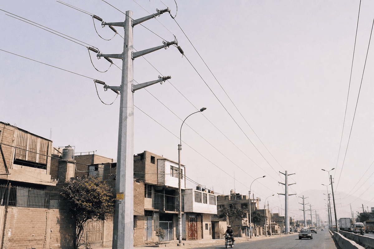 Lima Power Transmission Tower Market Analysis: 35kV Double-Circuit Configuration Guide