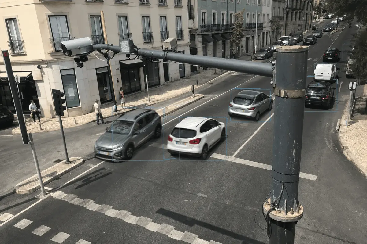 Lisbon Smart Traffic System Market Analysis: 15-Intersection 8m L-Arm Configuration Guide