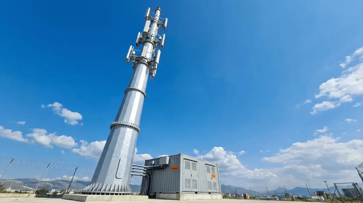 Telecom Tower in Tirana: 57×45m Hot-Dip Galvanized Steel Monopole for 9×Panel, 6×RRU, and Small Cell Deployments